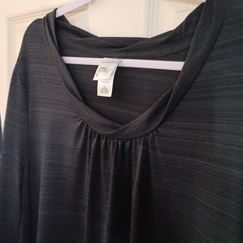 XL Soft Stretch Round Neck Top